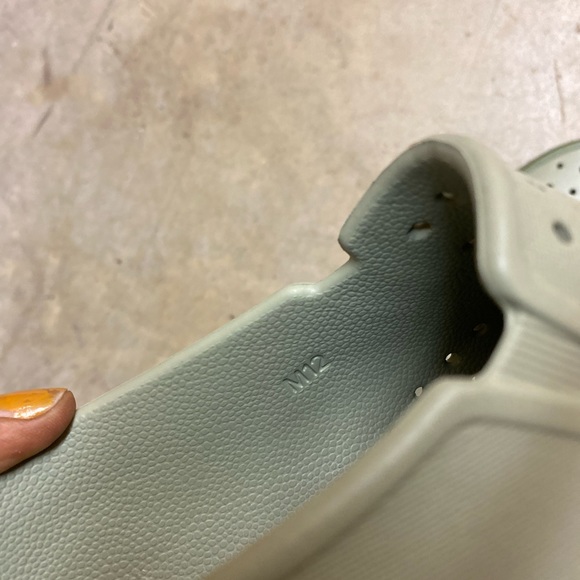 Mens M12 grey/green Native shoes - worn once - Picture 3 of 3